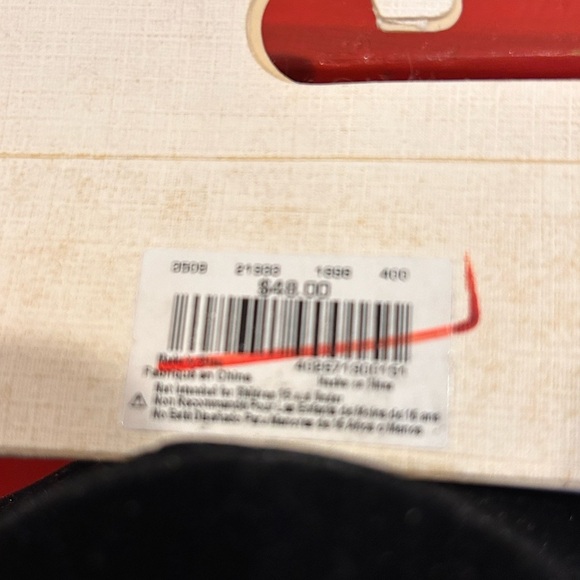 NWT Van Heusen necklace - Picture 5 of 6